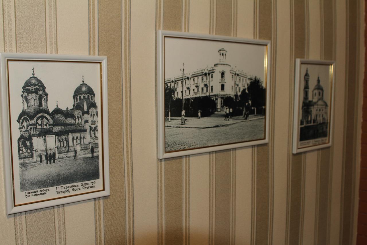 Old Tiraspol Hostel Exterior photo